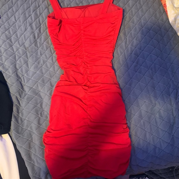 red right formal dress - Picture 2 of 4
